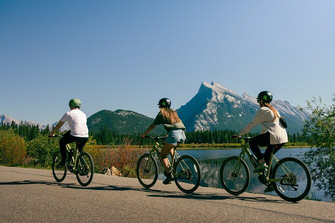 Banff Nature E-bike Tour - Vermilion Lakes and the best photo pause