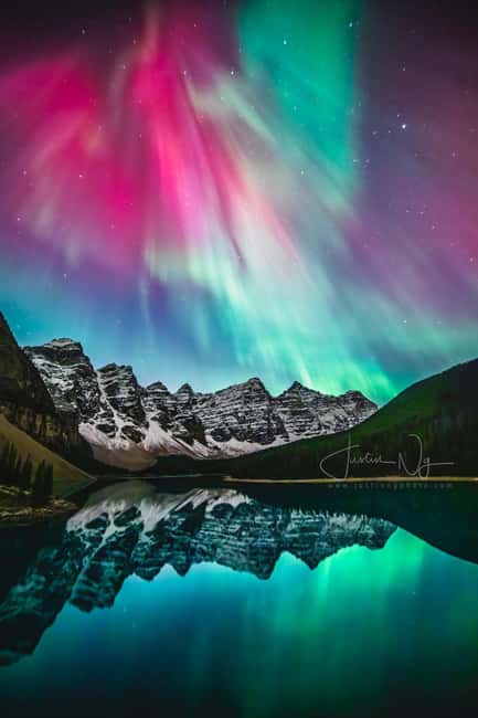 Banff OR Moraine Lake: Night Tour with possible Stargazing - Choosing Banff or Moraine Lake after sunset