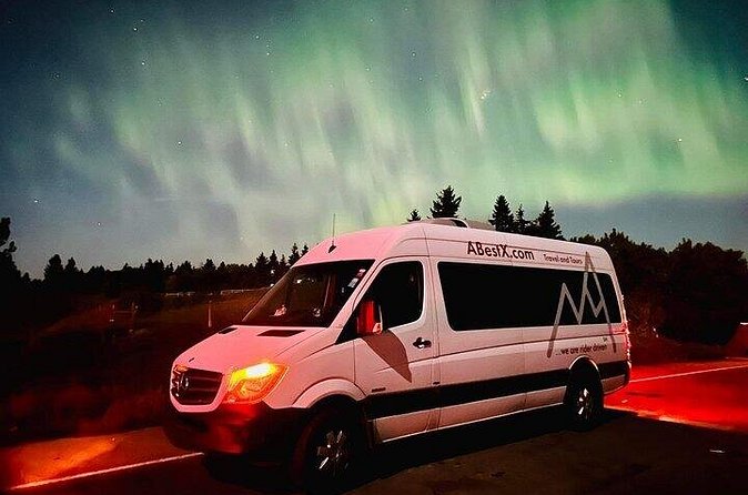 Banff to YYC Airport Shared Shuttle Service - Who should book this shuttle?