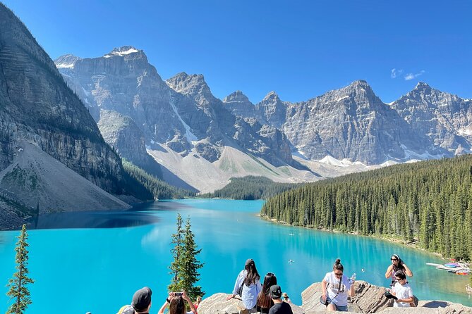 Banff Yoho Parks | Lake Louise | Moraine | Emerald - Private Tour - Banff town: an hour to look around