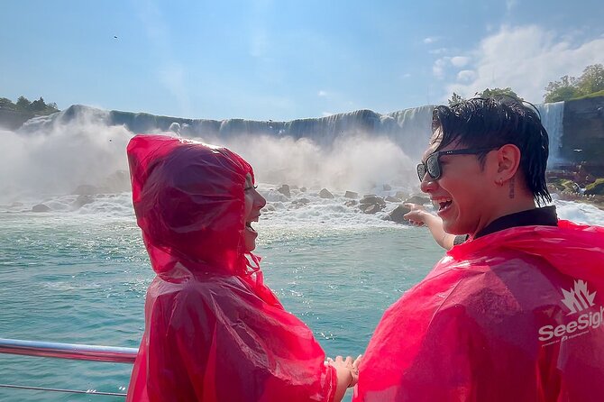 Best of Niagara Falls Canada Tour with Voyage to the Falls Boat - Journey Behind the Falls adds a second point of view