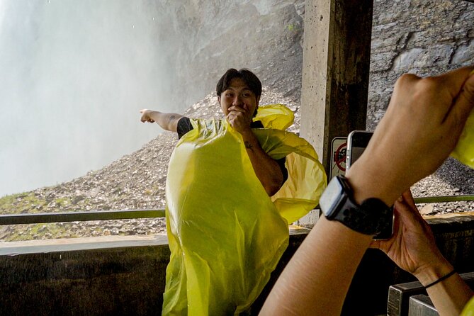 Best of Niagara Falls Canada Tour with Voyage to the Falls Boat - What the guides add, and where the format slips