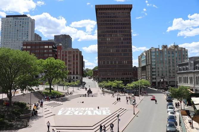 Best of Quebec City: Panoramic Bus Tour with Local Guide - The ramparts and the old city’s French character