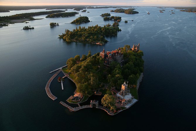 Boldt Castle and Thousand Islands Helicopter Tour - Spotting 1000 Islands Tower