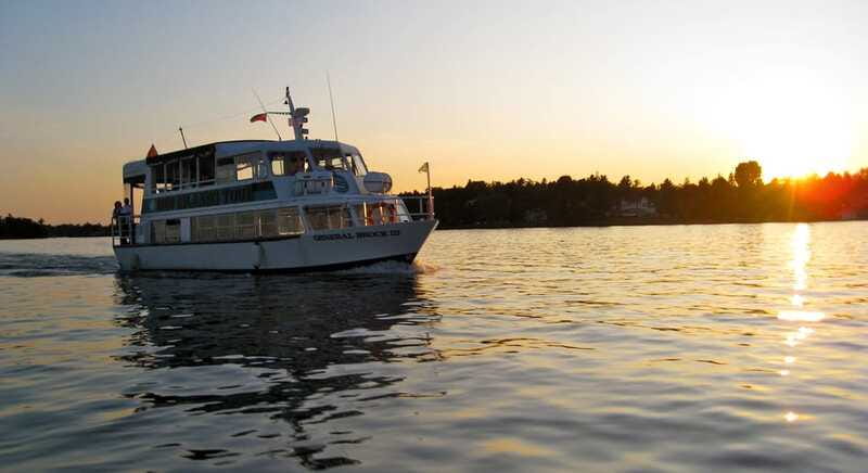 Brockville: 1000 Islands Cruise - The narrow passages are the cruise’s signature moment