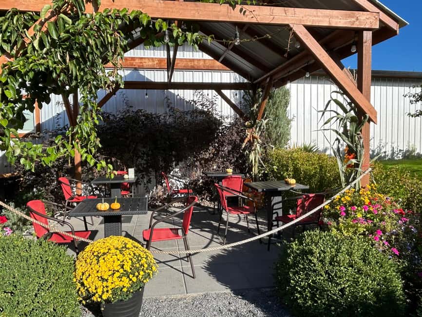 Buzz + Bites! Lunch for Two in East Kelowna - Key points to know before you book