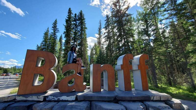 Calgary: 2-Day Banff National Park Highlights Summer Tour - Day one begins at Lake Minnewanka