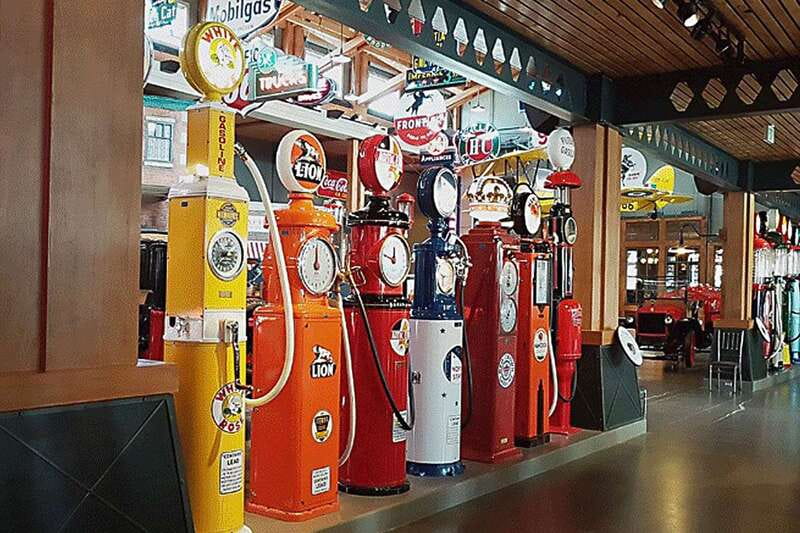 Calgary: 3.5-Hour Bus City Tour with Gasoline Alley Museum - Starting at Calgary Tower and crossing downtown