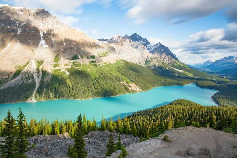 Calgary: 3-Day Lake Louise, Moraine, Emerald, Yoho, Icefield - The pace, walking, and seasonal details