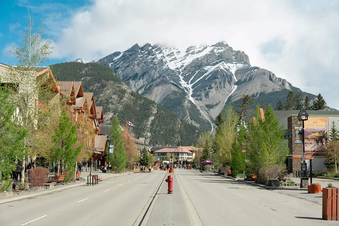 Calgary Airport to Canmore Private Transfer - Price, group size, and overall value