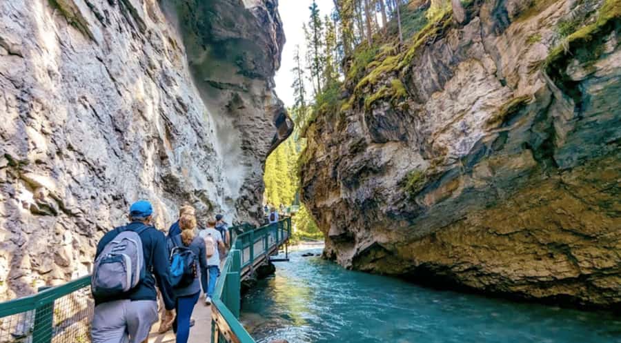 Calgary/Banff: Lake Louise, Moraine & Johnston Canyon Trip - Key Points to Know Before Booking