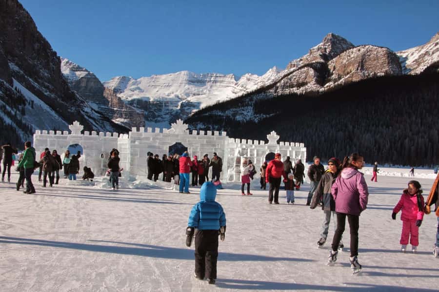 Calgary/Banff: Lake Louise, Moraine & Johnston Canyon Trip - Four Famous Stops Without the Parking Hassle