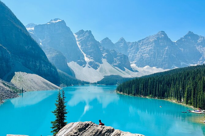 Calgary/Canmore/Banff: Moraine Lake & Lake Louise Return Shuttle - Key points at a glance