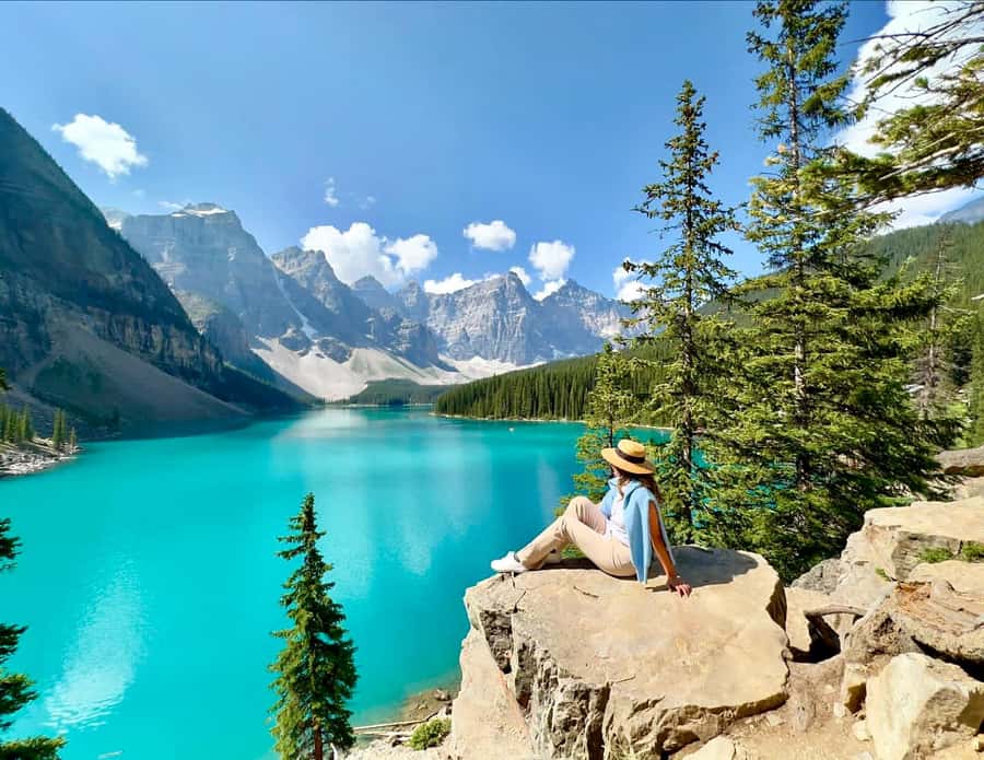 Calgary/Canmore: Banff National Park & Lake Louise Day Trip - What the guides add to the experience