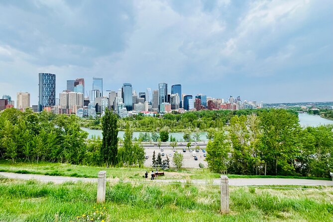 Calgary or YYC Airport to Banff | Private Transfer - The roughly 90-minute drive to Banff