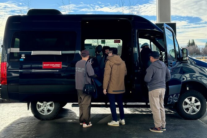 Calgary YYC Airport: Hassle-free Private Transfer to Lake Louise - What you pay, and what that price really covers