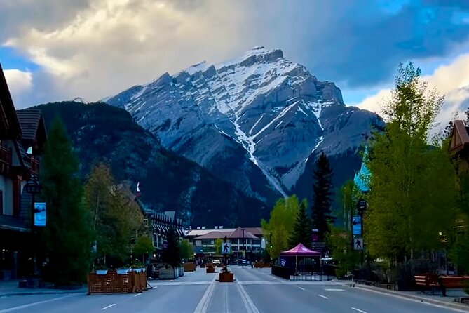 Calgary YYC Airport to Banff Shared Shuttle - Drivers, communication, and the human side of the ride
