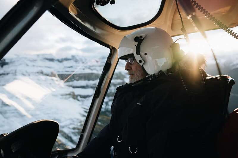 Canadian Rockies: Abraham Lake Ice Bubbles Helicopter Tour - Who should book the Abraham Lake ice bubbles tour