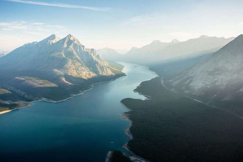 Canadian Rockies: Helicopter Flight with Exploration Hike - The return flight over Abraham Lake