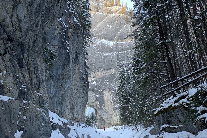 Canmore: Canyons & Cave Paintings - 2.5hr Hiking Tour - Key points to know before you book