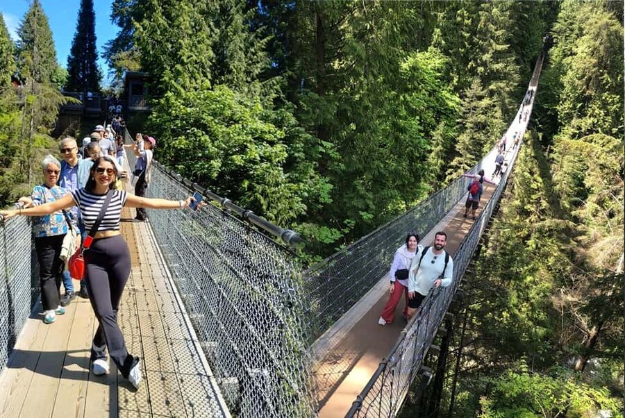 Capilano Br+Grouse Mtn+Dam+Lake&Hatcher/5in1/Small Group/Car - Capilano Suspension Bridge Park: more than one famous bridge