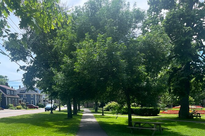 Charlottetown Audio Walking Tour - Why the self-guided format works