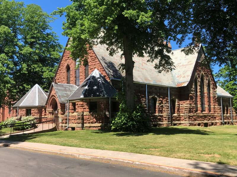 Charlottetown: Historical Architecture Guided Walking Tour - Pace, group size, and physical demands