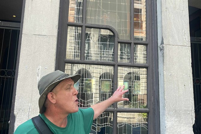 Colonial Secrets of Old Montreal Walking Tour - Cours Le Royer and the original Hôtel-Dieu site