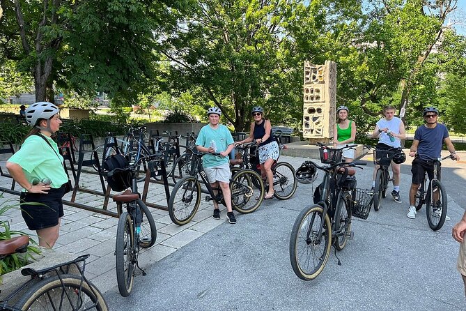 Daily Montreal Bike Rental- Be your own guide in Montreal - Why a Montreal rental bike works so well