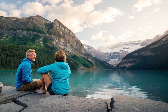 Day Trip: Lake Louise, Moraine Lake, Emerald Lake, Banff - One hour beside Lake Louise