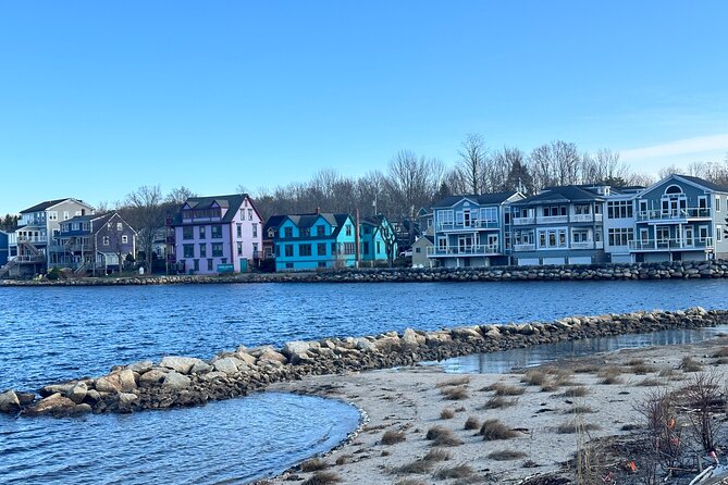 Day Trip to Lunenburg, Mahone Bay and Peggy's Cove from Halifax - Lunenburg: two hours in a UNESCO port town