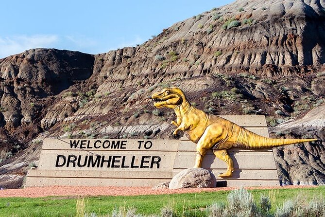 Dinosaurs, Canyons & Ghost Towns: Ultimate Drumheller Day Tour - Three hours inside the Royal Tyrrell Museum