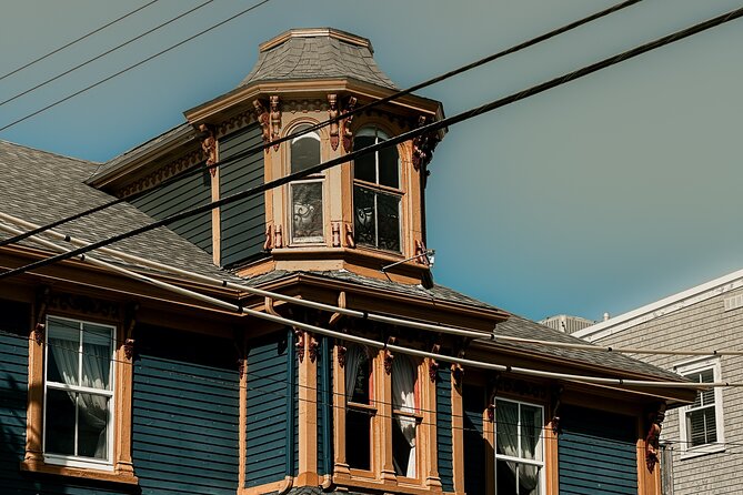 Discover Lunenburg and Mahone Bay Guided Tour - Why this Halifax day trip works