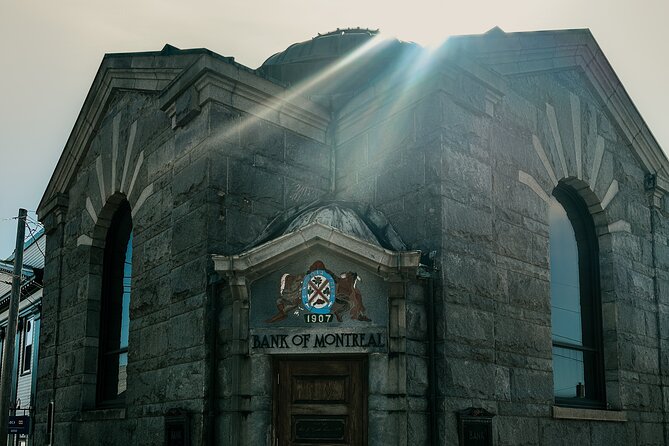 Discover Lunenburg and Mahone Bay Guided Tour - Mahone Bay and the three churches