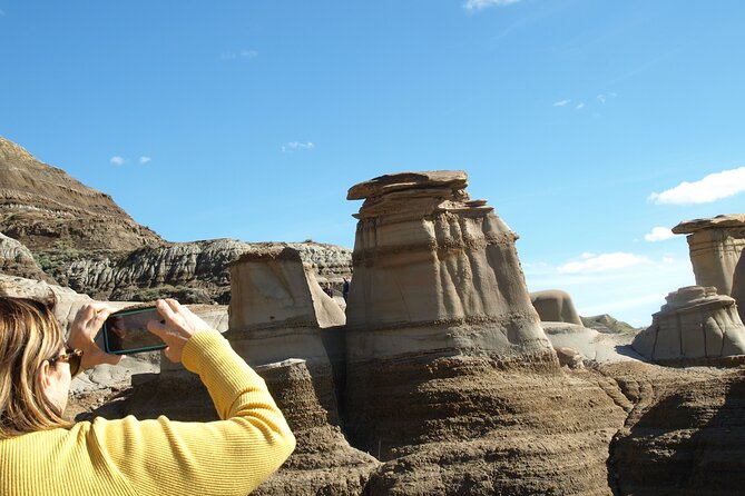Drumheller | Badlands | Off the Beaten Path - Two hours with Alberta’s dinosaurs