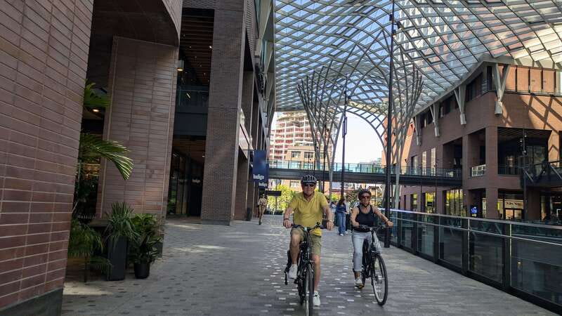 E-bike through Toronto's Dynamic Neighbourhoods - Lower Ossington and Trinity Bellwoods