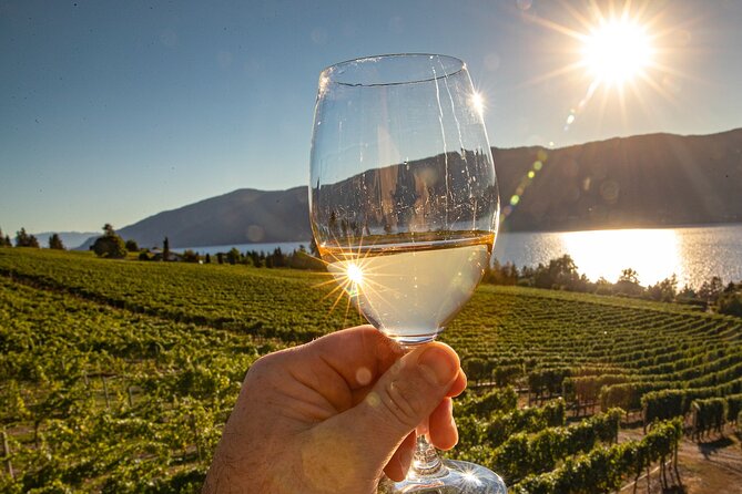 East Kelowna Full Day Guided Wine Tour With 5 Wineries - Why East Kelowna works well for a wine day