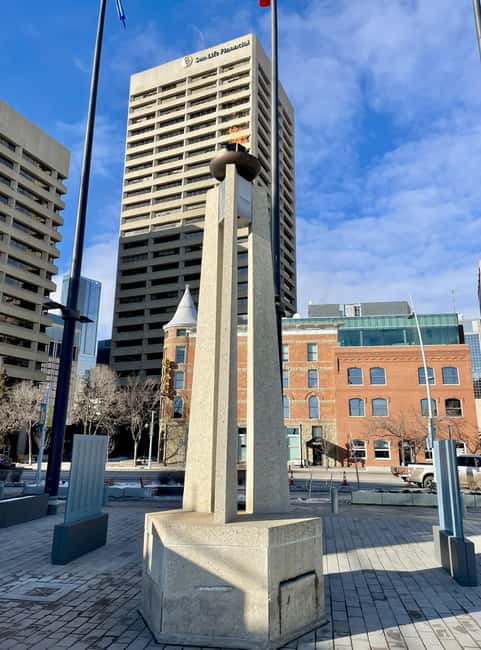 Edmonton: City Highlights Walking Tour | 3-Hour - The Alberta Legislature changes the tone