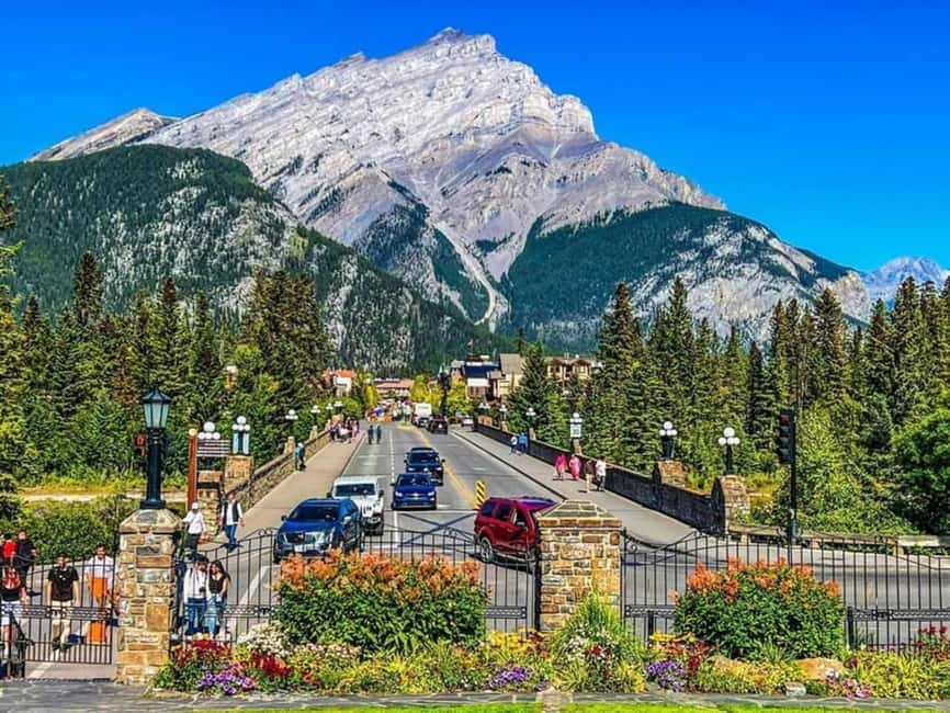 Emerald Lake, Lake Louise, Johnston Lake & Banff Gondola - One day, nearly the whole Banff postcard