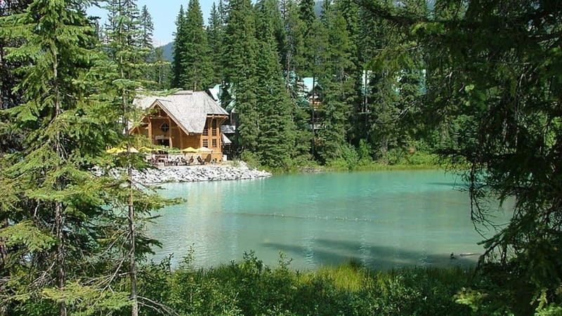 Emerald Lake, Moraine, Louise, Johnston Canyon & Banff Town - Emerald Lake crosses into Yoho National Park