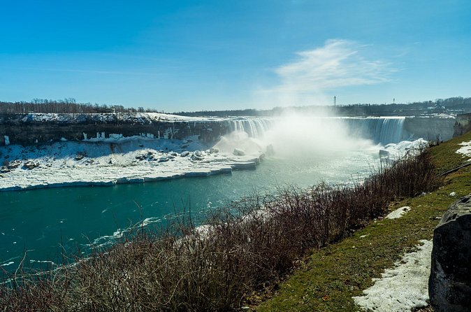 Epic Wine and Waterfall Tour - Riverview Cellars starts the tasting sequence