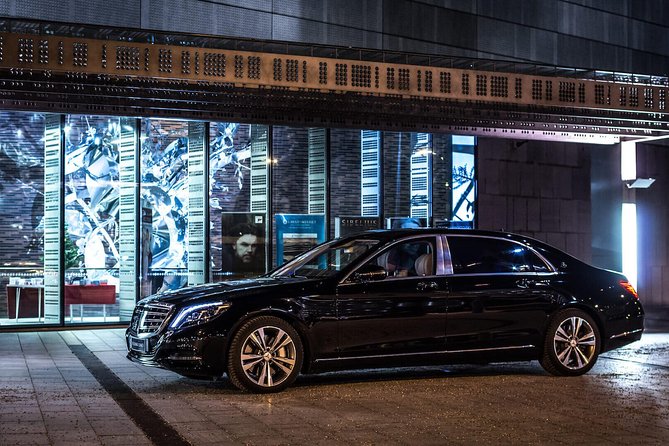 Fixed Price :- Private Transfers Niagara falls Hotel OR Pearson Toronto Airport - Key Points at a Glance