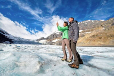 Athabasca Glacier and Columbia Icefield Day Trip