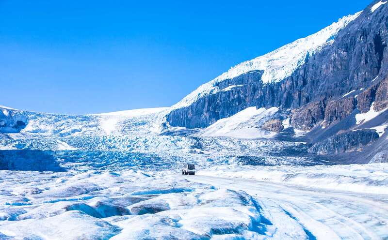From Banff: Columbia Icefield Tour with Glacier Skywalk - Crowfoot Glacier and Bow Lake photo stops