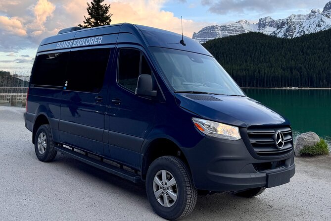 From Banff: Hassle-free Private Transfer to Calgary YYC Airport - The 90 to 120 minute ride to YYC