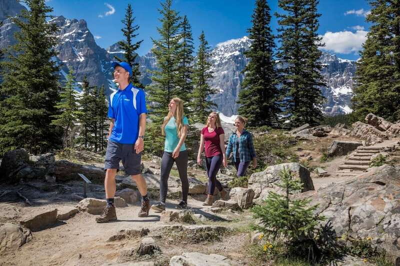 From Banff: Lake Louise and Moraine Lake Sightseeing Tour - Lake Louise and the Victoria Glacier view