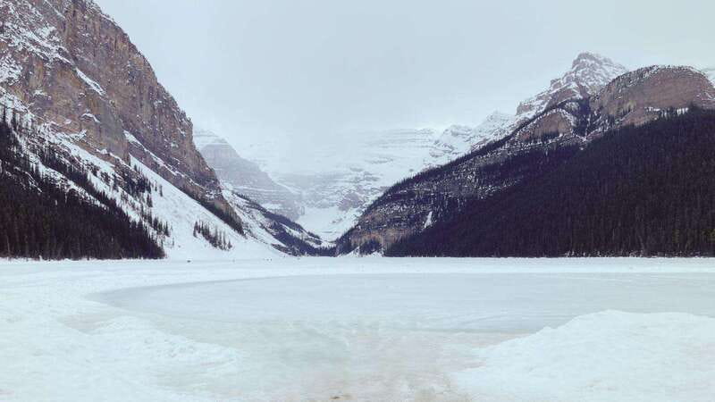 From Banff: Lake Louise and Moraine Lake Sightseeing Tour - Should you book the Lake Louise and Moraine Lake tour?