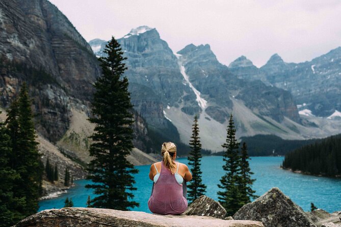 From Banff: Shuttle Service to Moraine Lake & Lake Louise - Narration, drivers, and the level of guiding