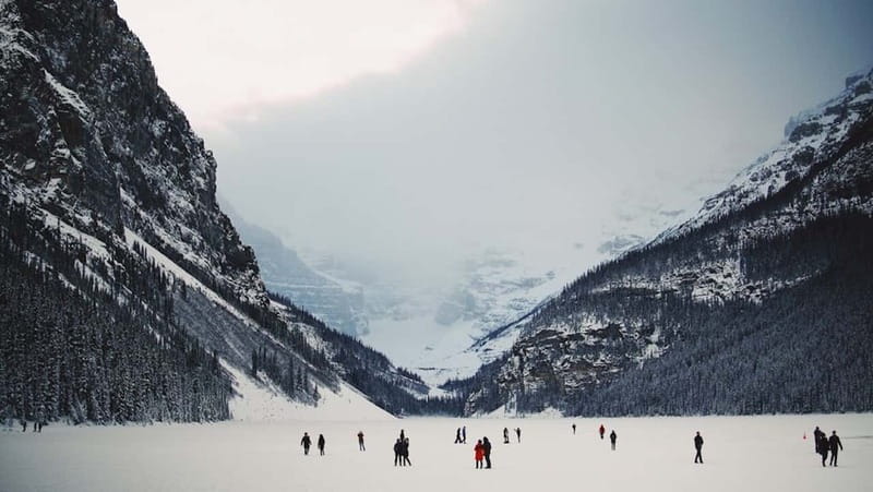 From Banff: Winter Wonderland; Lake Louise & Johnston Canyon - What to bring for the cold