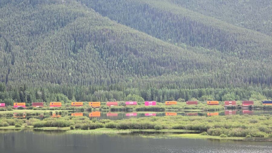 From Calgary/Banff: Moraine Lake & Lake Louise Half-Day Tour - Key points to know before booking